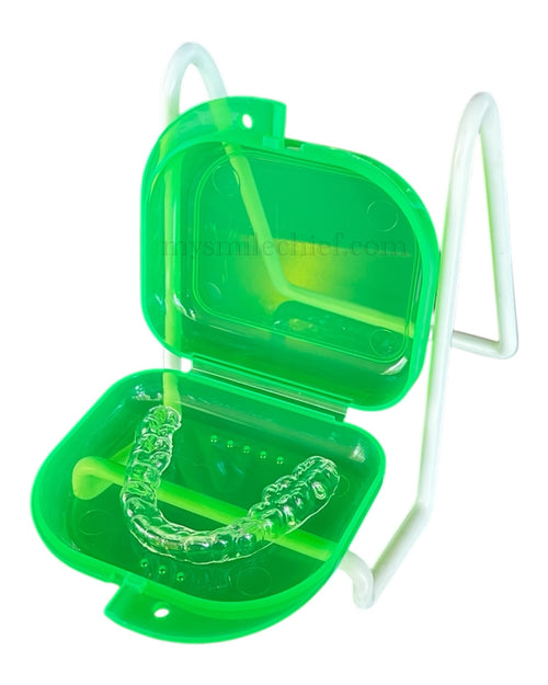 Vacuum-formed lower day guard in green transparent box